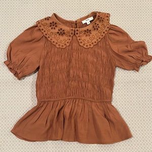 MINE Women Shirt Size Small. Pre-Owned. Excellent condition.